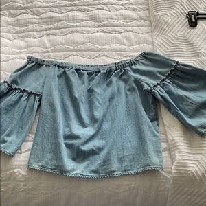 Madewell off the shoulder cropped chambray top